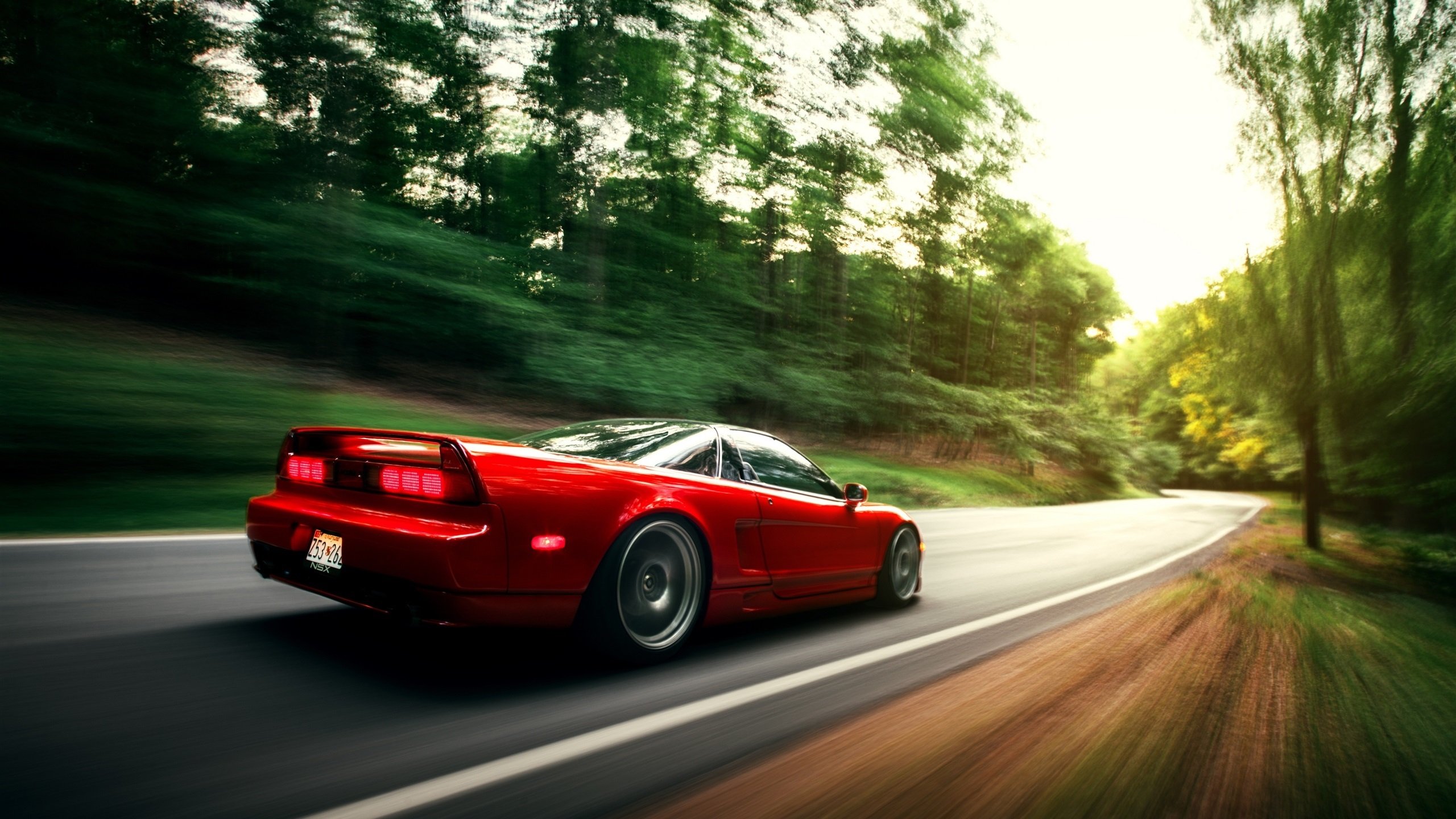 青少年足球比赛设置体能比拼环节促进全面发展,青少年足球专项体能训练教程